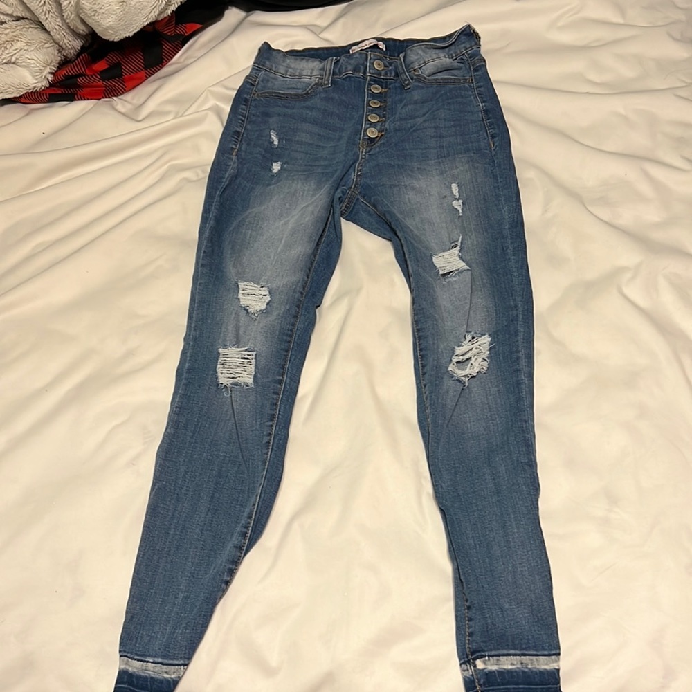 SO Ultimate Curvy High Rise Jeggings, light blue with rips, size 7